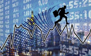 8 Strategies to Transform Your Financial Situation from Struggling to Successful in 2024