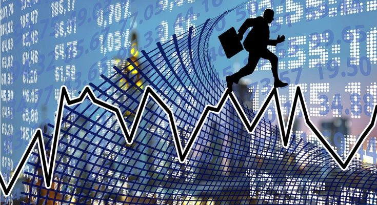 8 Strategies to Transform Your Financial Situation from Struggling to Successful in 2024